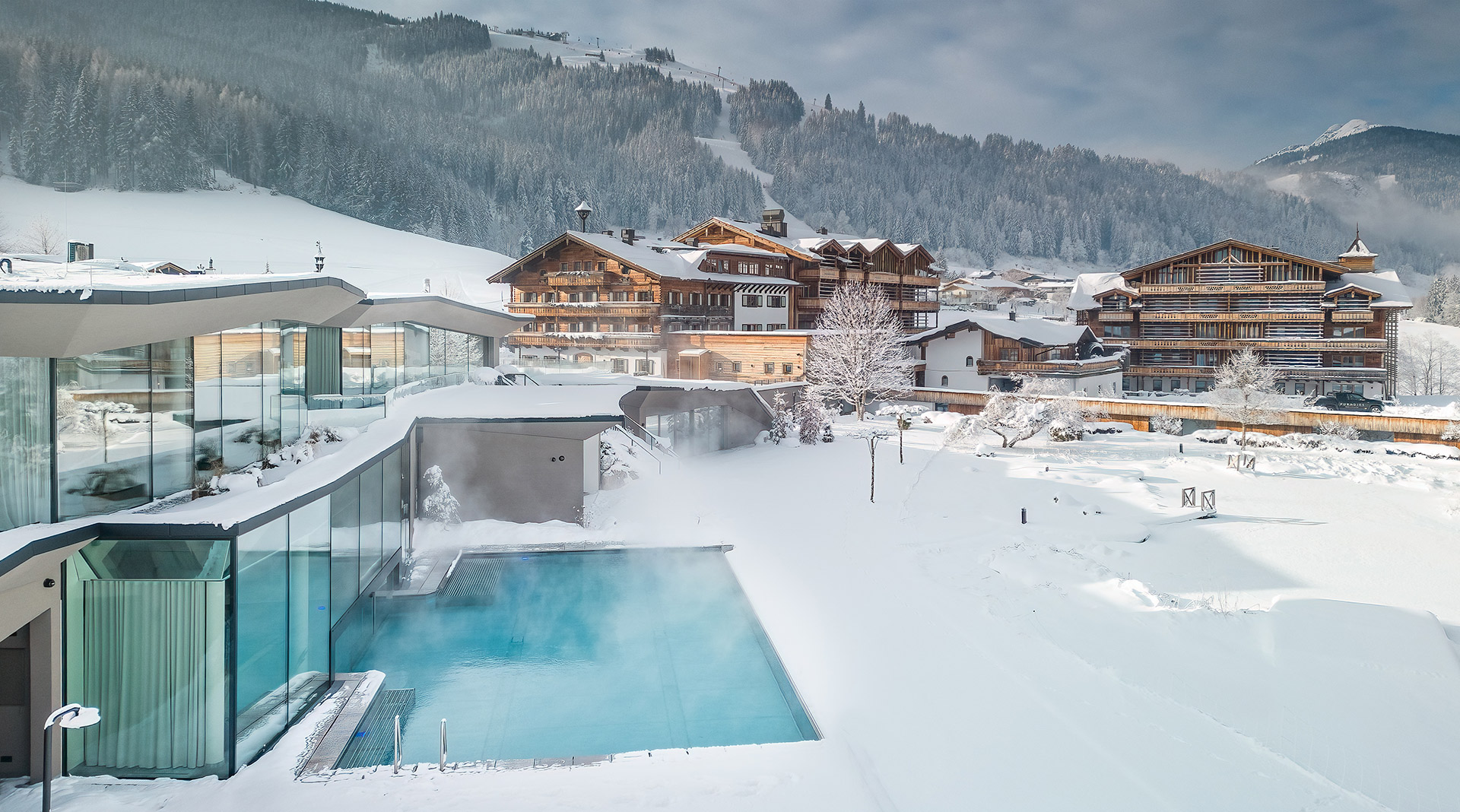 Hotel Die Riederalm - Wellnesshotel direkt an der Skipiste in Leogang im Salzburger Land Hotel Die Riederalm Wellnesshotel Skipiste Leogang Salzburger Land